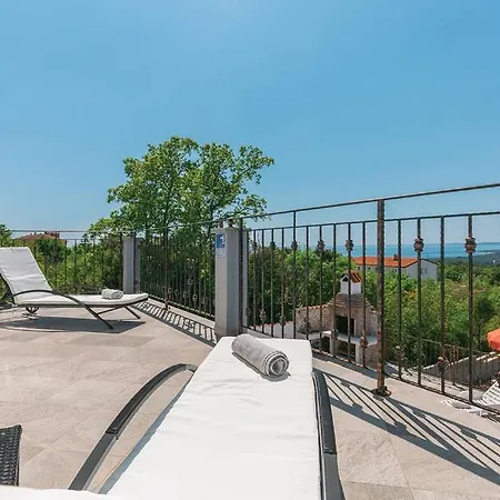 펜션 Dijana Viskovići