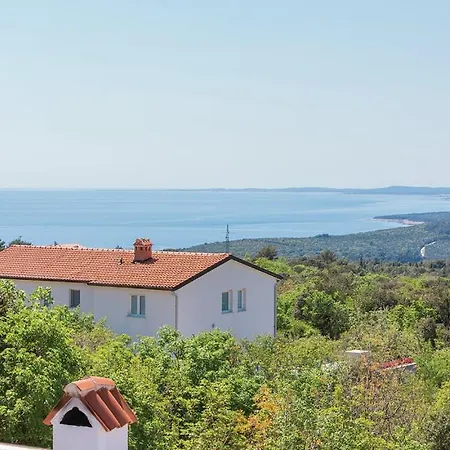 Holiday home Dijana *