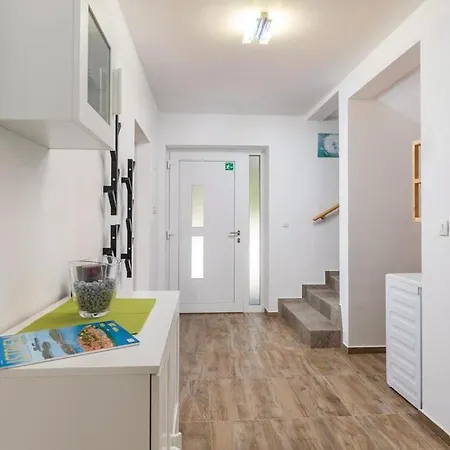 Dijana Holiday home Viskovici
