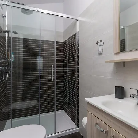 Dijana Holiday home *