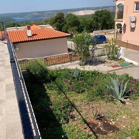 Holiday home Dijana